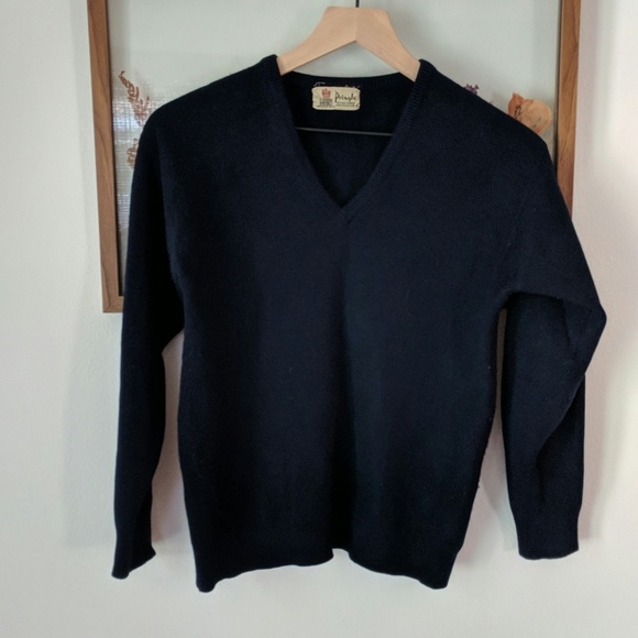 Pringle of Scotland Vintage Cashmere Pringle of Scotland Vintage Cashmere